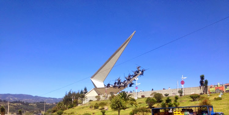 monumento a los lanceros
